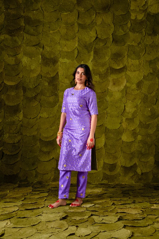 Taṅgi (ತಂಗಿ) Kurta Set in Deep Lavender